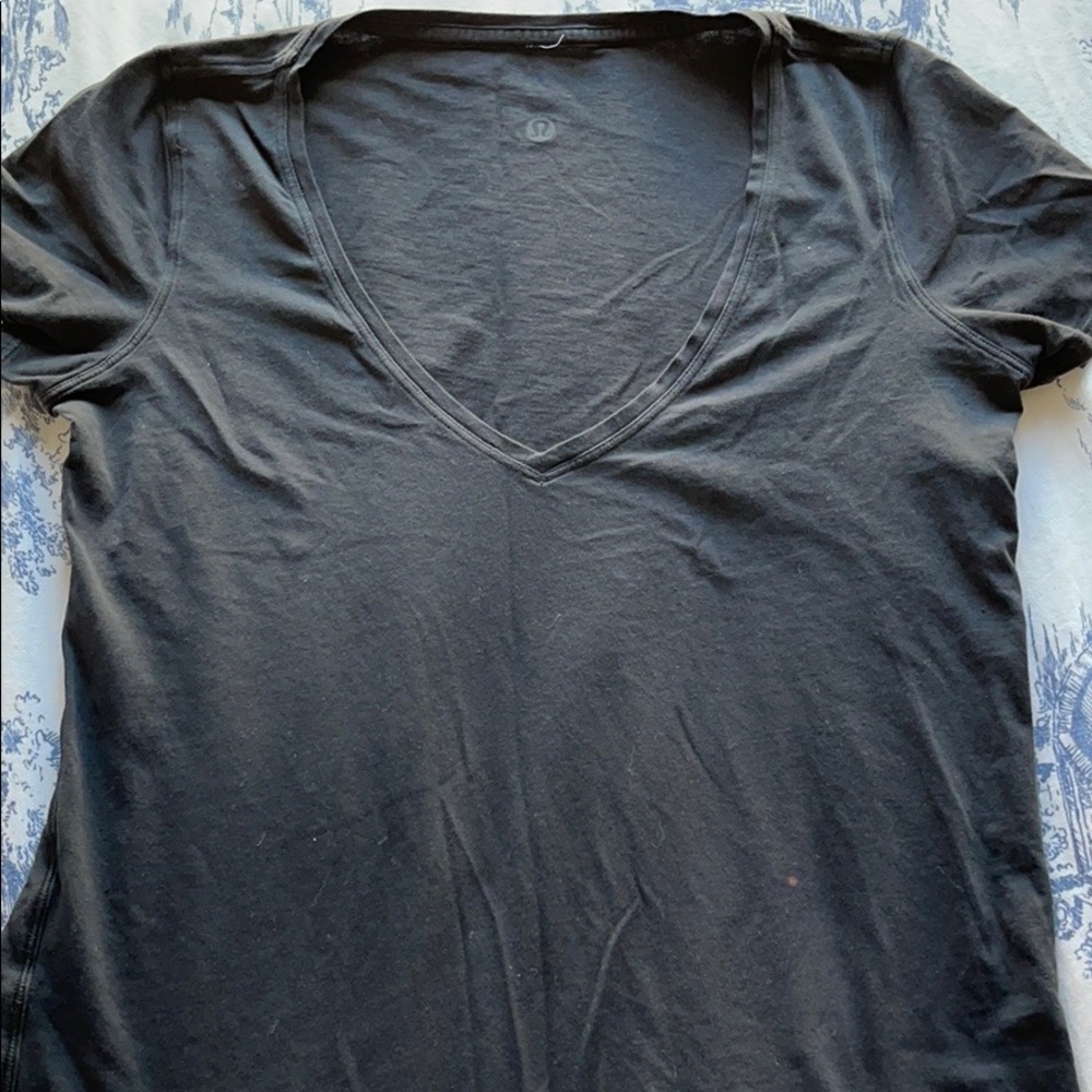 Lulú Lemon T-Shirt
